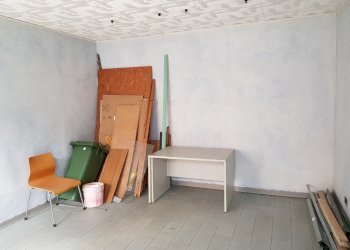 20180122_132637.jpg - Locale Commerciale Via del Brennero, Lucca - foto 3