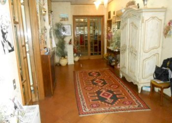 DSCN9979.JPG - Villa Via Francesco Ferraris, Lucca - foto 1