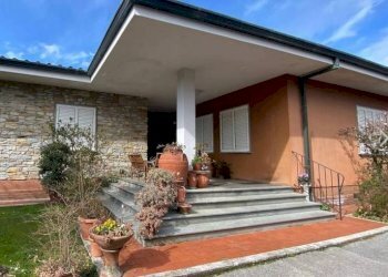 villa.JPG - Villa Via Francesco Ferraris, Lucca - foto 17