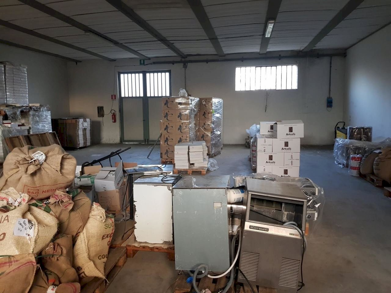 20201124_162147.jpg - Locale Commerciale Via dell'Arpino, Capannori - foto 2