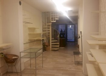 20170620_164834.jpg - Locale Commerciale Piazza San Michele, Lucca - foto 4