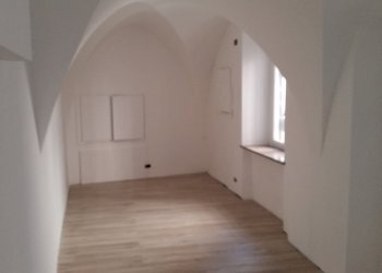 20170320_162645.jpg - Locale Commerciale Piazza San Giusto, Lucca - foto 3