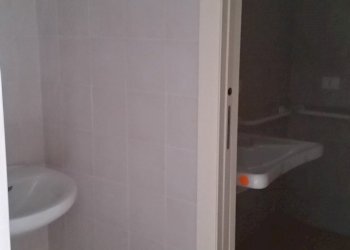 20170320_162111.jpg - Locale Commerciale Piazza San Giusto, Lucca - foto 4