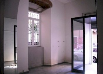 1 007_1.jpg - Locale Commerciale Via Santa Lucia 15, Lucca - foto 2