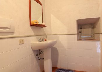 canale 1p6.JPG - Rustico Via di Arliano, Lucca - foto 7