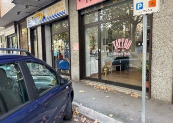 Negozio (14).JPG - Locale Commerciale Viale Giovanni XXIII 5, Beinasco - foto 8