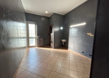 58F8E05A-1E81-4BE3-BE90-2BFFBAA2254E.JPG - Locale Commerciale Viale Giovanni XXIII 5, Beinasco - foto 15