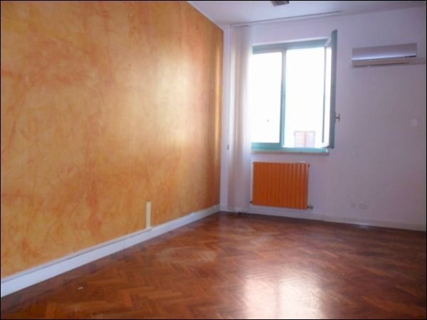 1 - Commercial Premises San Benedetto del Tronto - photo 2