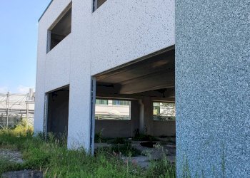 Attività Commerciale Via Romana, Lucca (zona San Filippo) - foto 11