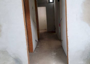 Attività Commerciale Via delle Tagliate, Lucca - foto 9