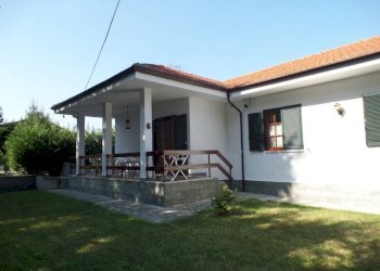 Independent house Neive - photo 1