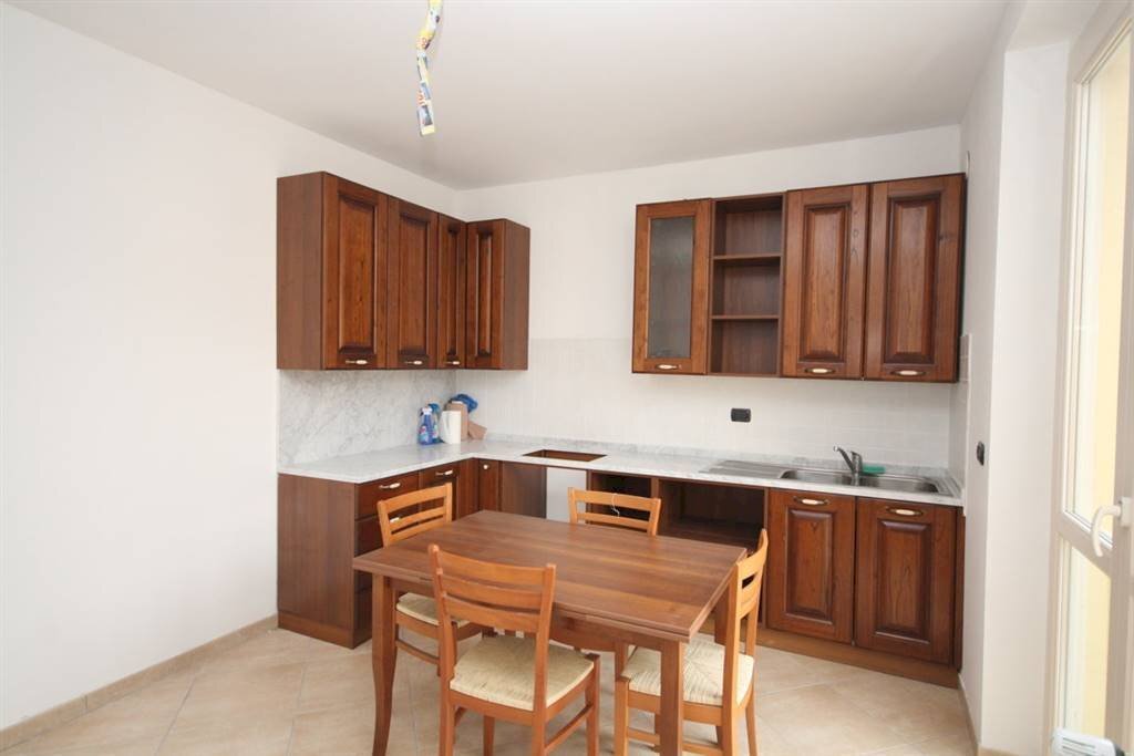 Two-room apartment via Cuneo 1, Vezza d'Alba - photo 2