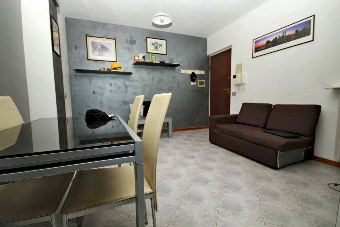 Soggiorno - Two-room apartment corso Bra 44, Alba - photo 3