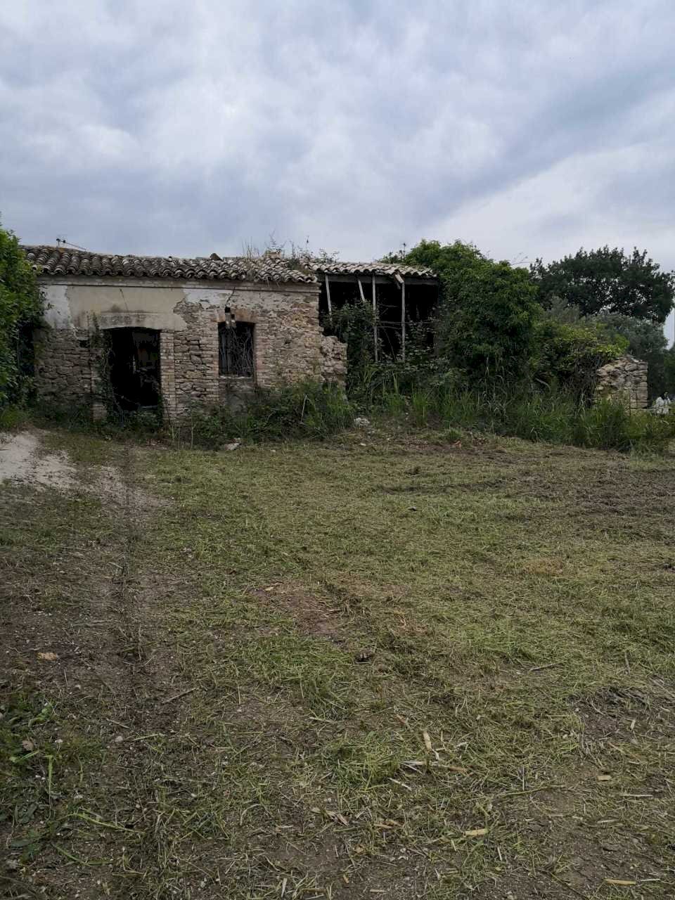 IMG-20200611-WA0020.jpg - Terreno edificabile Via Puglianna, Treglio - foto 1