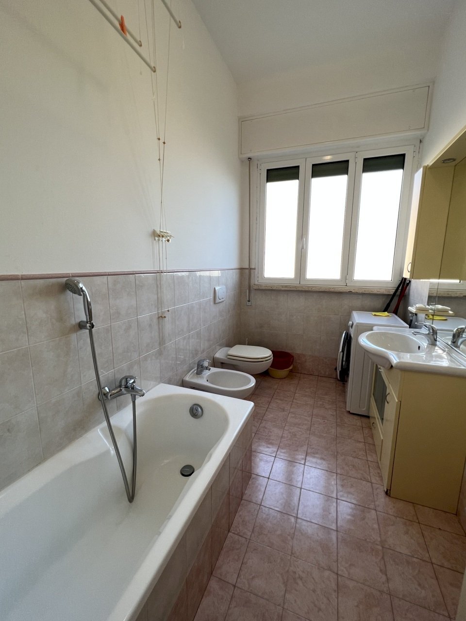 IMG_3509.jpg - Appartamento Corso Europa, Finale Ligure - foto 3