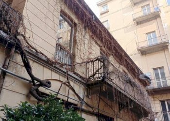 Facciata - Bilocale via Ettore Perrone, 8, Torino (zona Centro) - foto 24