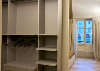 Stanza arredata - Bilocale via Ettore Perrone, 8, Torino (zona Centro) - foto 42