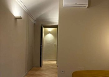 Camera da letto - Bilocale via Ettore Perrone, 8, Torino (zona Centro) - foto 46