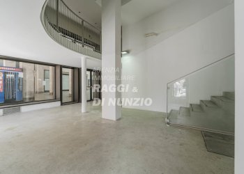 04.JPG - Locale Commerciale Piazza del Gesù 19, Frascati - foto 9