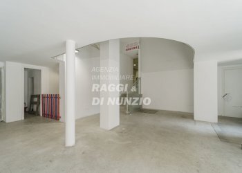 07.JPG - Locale Commerciale Piazza del Gesù 19, Frascati - foto 10