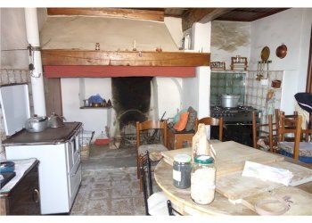 0090N04.jpg - Casa indipendente Borgo San Lorenzo - foto 4