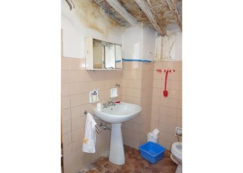 0090N08.jpg - Casa indipendente Borgo San Lorenzo - foto 8