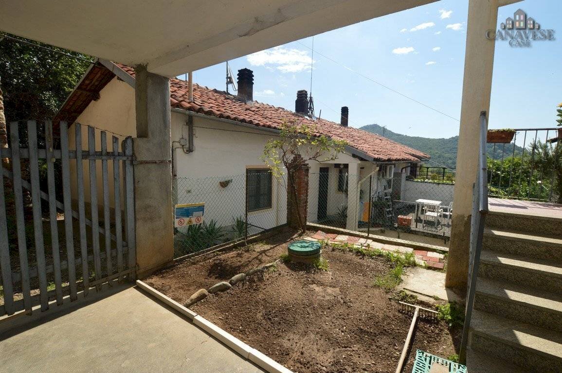 giardino - Casa indipendente via Adolfo Ghella, 31, Colleretto Castelnuovo - foto 2