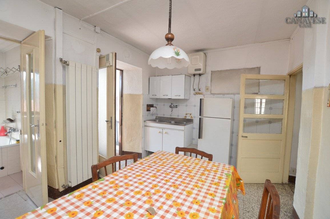 cucina - Casa indipendente via Adolfo Ghella, 31, Colleretto Castelnuovo - foto 3