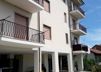 Facciata - Quadrilocale strada Tigliole, 44, Tigliole - foto 7