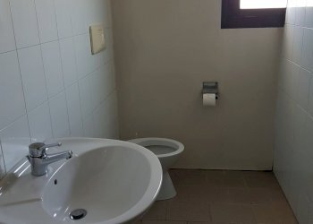 20200619_110537.jpg - Locale Commerciale Via Cavour 111, Altopascio - foto 8