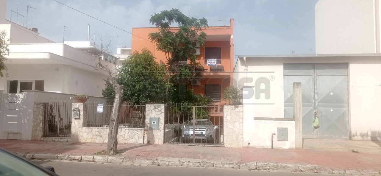 1.jpg - Villa VIA DE GASPERI 33, Sannicola - photo 2