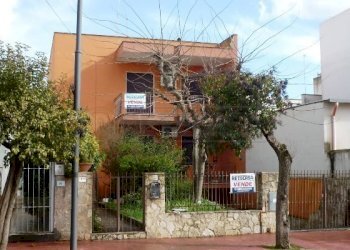 P1120194.JPG - Villa VIA DE GASPERI 33, Sannicola - foto 1