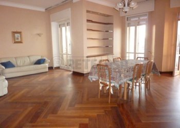 P1010293.JPG - Three-room apartment Gallipoli - photo 1