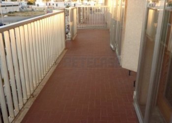 P1010296.JPG - Three-room apartment Gallipoli - photo 7