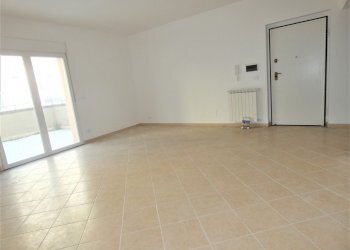 SOGGIORNO.JPG - Appartamento Piazza Sopranis 2, Genova - foto 3