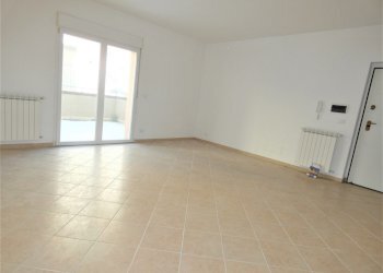 SOGGIORNO (2).JPG - Appartamento Piazza Sopranis 2, Genova - foto 5