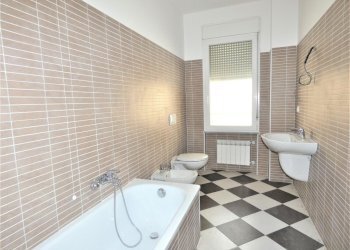 BAGNO.JPG - Appartamento Piazza Sopranis 2, Genova - foto 12