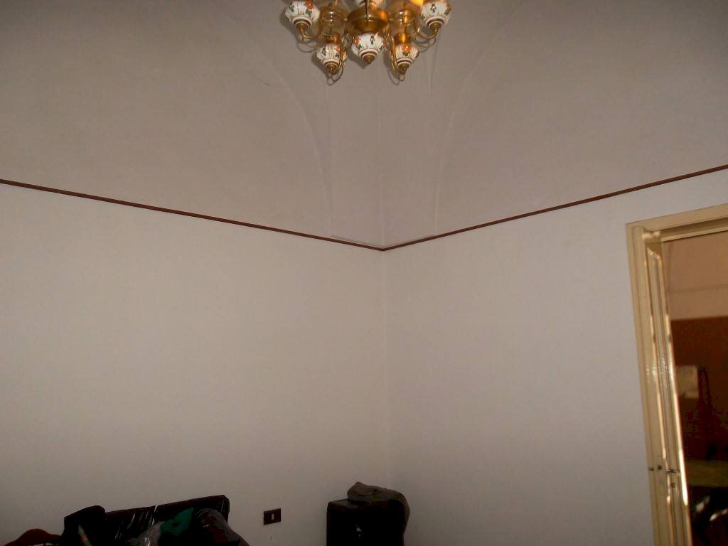 Sala - Appartamento via Giuseppe Garibaldi, Matino - foto 2