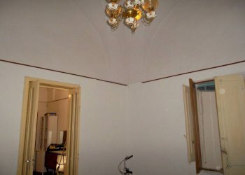 Sala - Appartamento via Giuseppe Garibaldi, Matino - foto 3