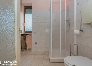 Bagno - Negozio via Beckwith 9, 9, Luserna San Giovanni - foto 17