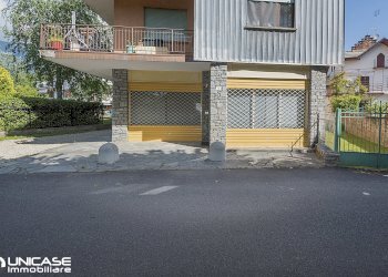 Facciata - Negozio via Beckwith 9, 9, Luserna San Giovanni - foto 20