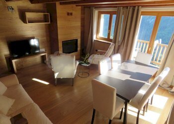 LIVING - AFFITTO TRILOCALE DI PREGIO COURMAYEUR - Appartamento Prè-Saint-Didier - foto 1