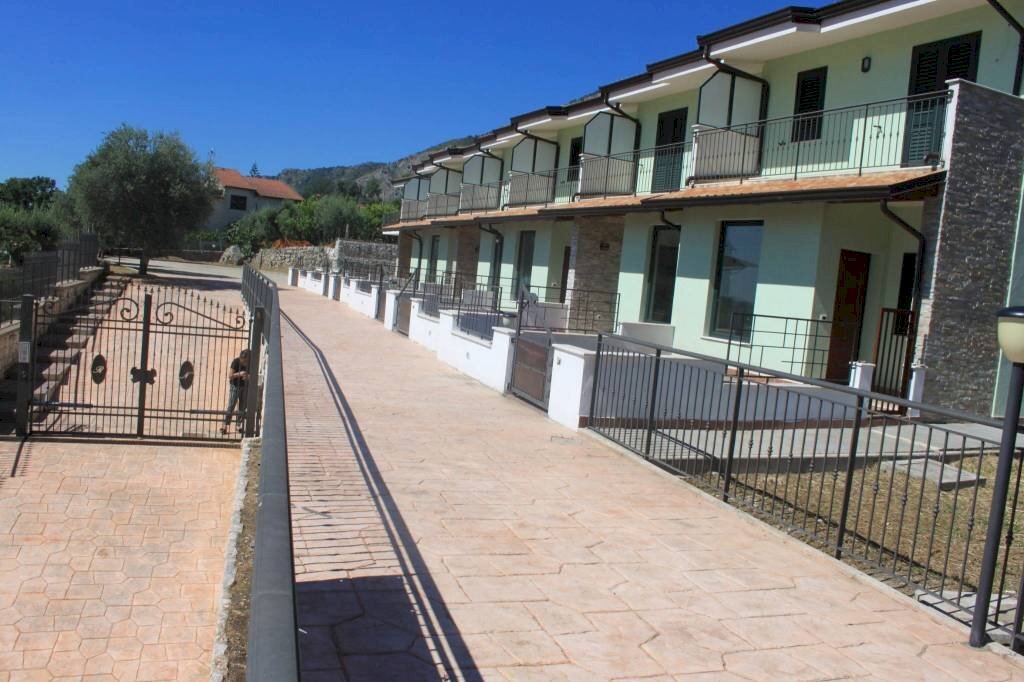 esterno Parco - Villa a Schiera strada Provinciale Ausonia-Selvacava, Ausonia - foto 1