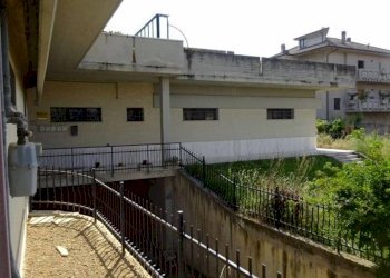 negozio con magazzino e garage dileoimmobiliare ve - Locale Commerciale Colli del Tronto - foto 11