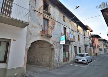 facciata - Trilocale via Massimo d'Azeglio, 125, Castellamonte - foto 1