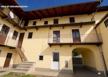 Facciata - Three-room apartment via Massimo d'Azeglio, 125, Castellamonte - photo 5