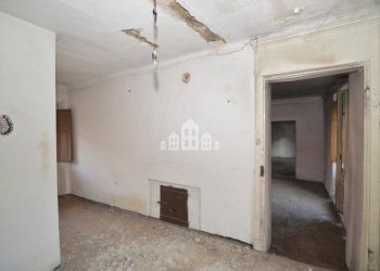 Stanza non arredata - Trilocale via Massimo d'Azeglio, 125, Castellamonte - foto 19