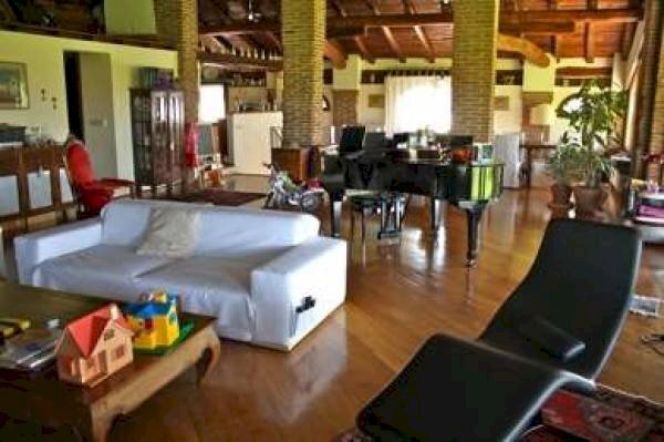 salone 1 - Villa via Bondanello, 80, Castel Maggiore - foto 3