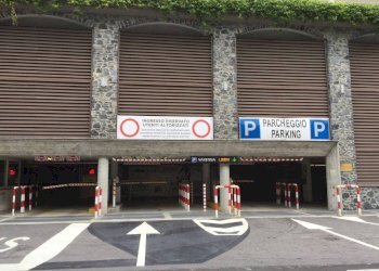 Ingresso - Box viale Giovanni Polvani, 1, Varenna - foto 1