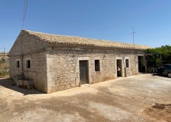 IMG_0630.jpg - Casale Via Zappulla-Santa Maria, Modica - foto 18